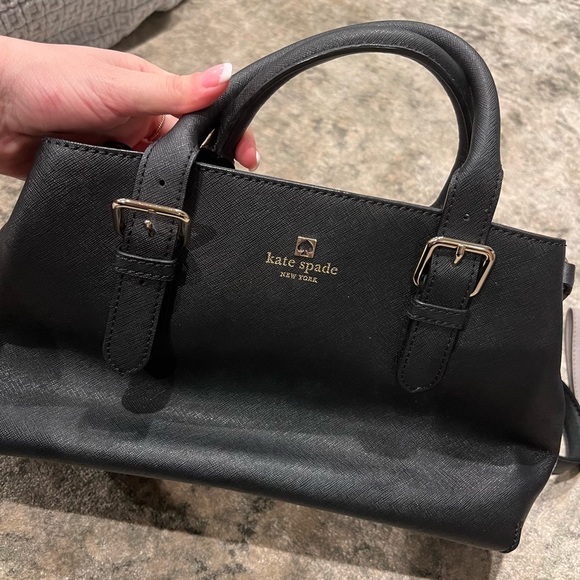 Kate Spade - Black bag with gold accents and added crossbody strap - Never used - Picture 4 of 4
